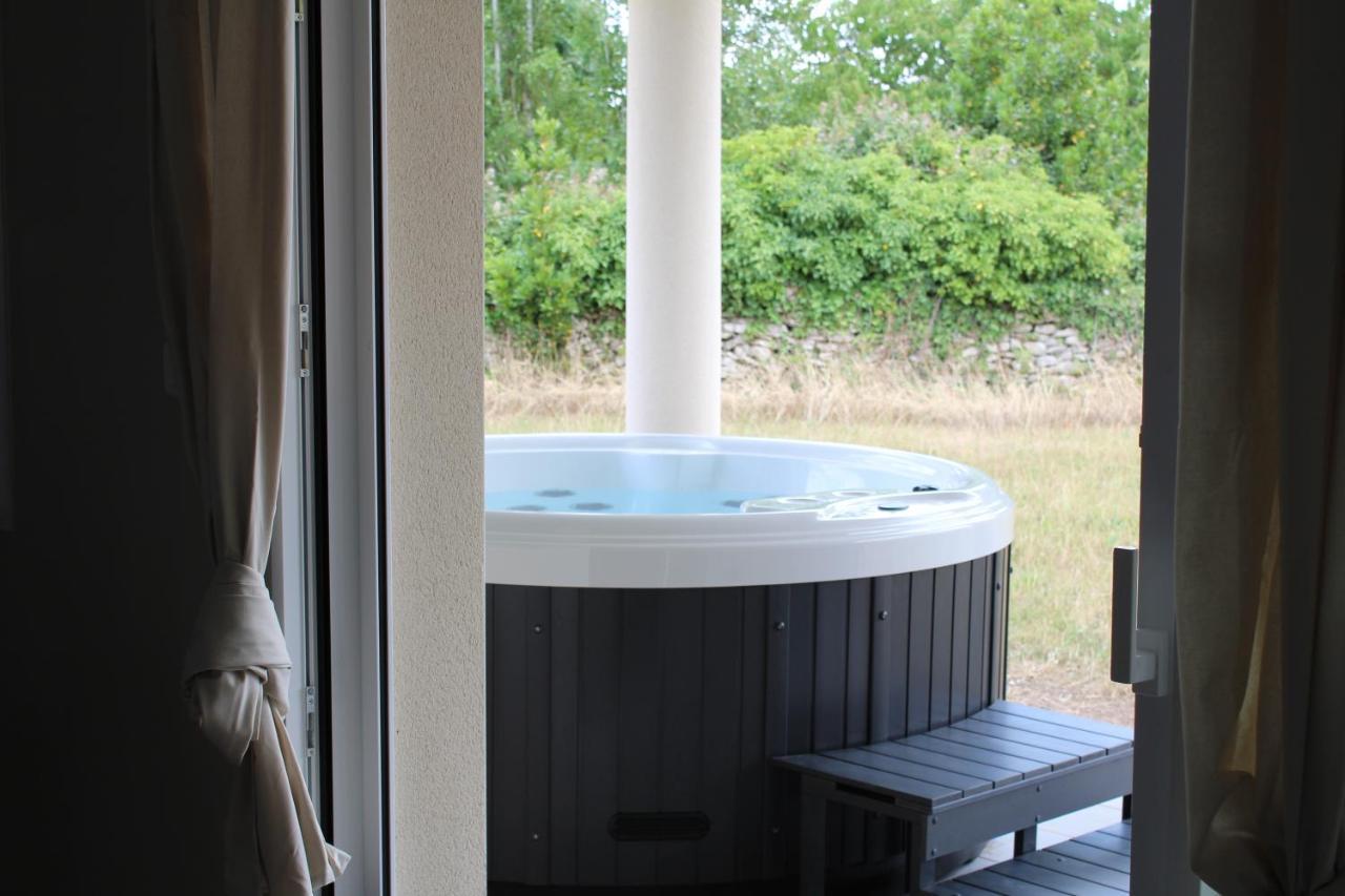 Gite Lou, Gite Famille Et Bien Etre Avec Jacuzzi Фонтене-ле-Конт Екстер'єр фото